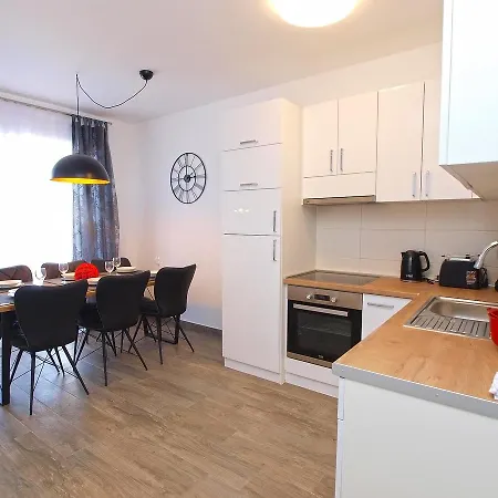 アパート Apartments Ivan 1396 Fažana