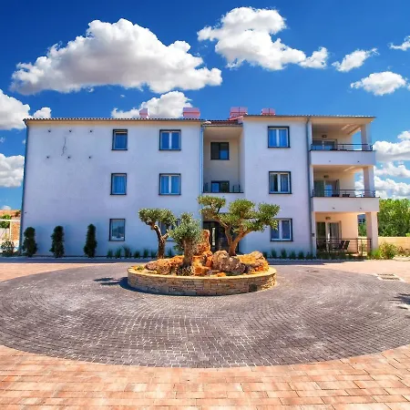 Apartments Ivan 1396